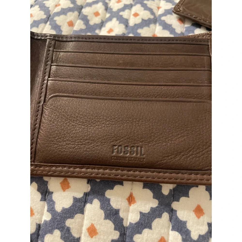 Fossil Mens Bifold Wallet and Removable Card Case Set Dark Brown Genuine Leather